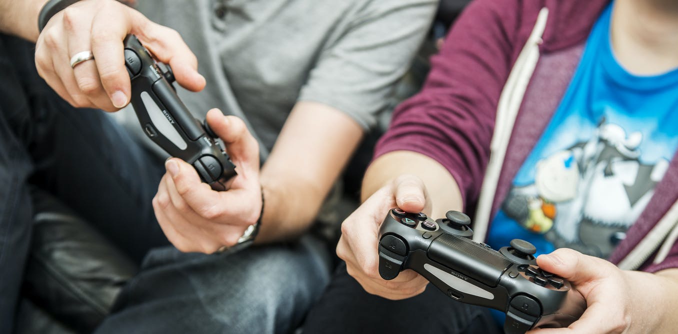 Gaming has benefits and perils – parents can help kids by playing with them