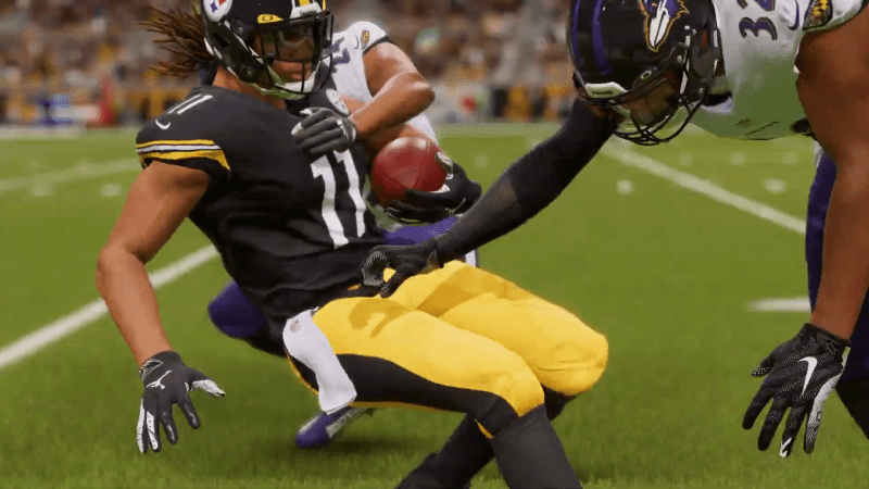 See Madden NFL 23's FieldSense In Action