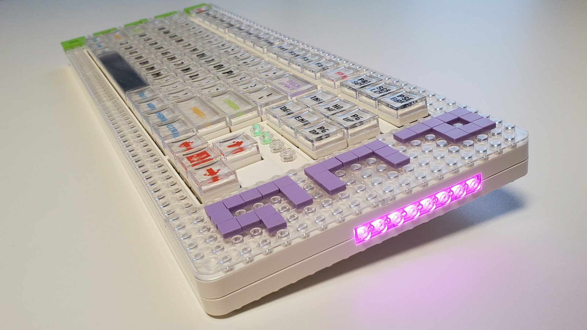 MelGeek Pixel gaming keyboard