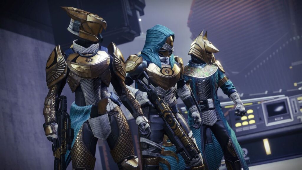 A Titan, Warlock and Hunter pose wearing the Trials of Osiris Exile gear set.