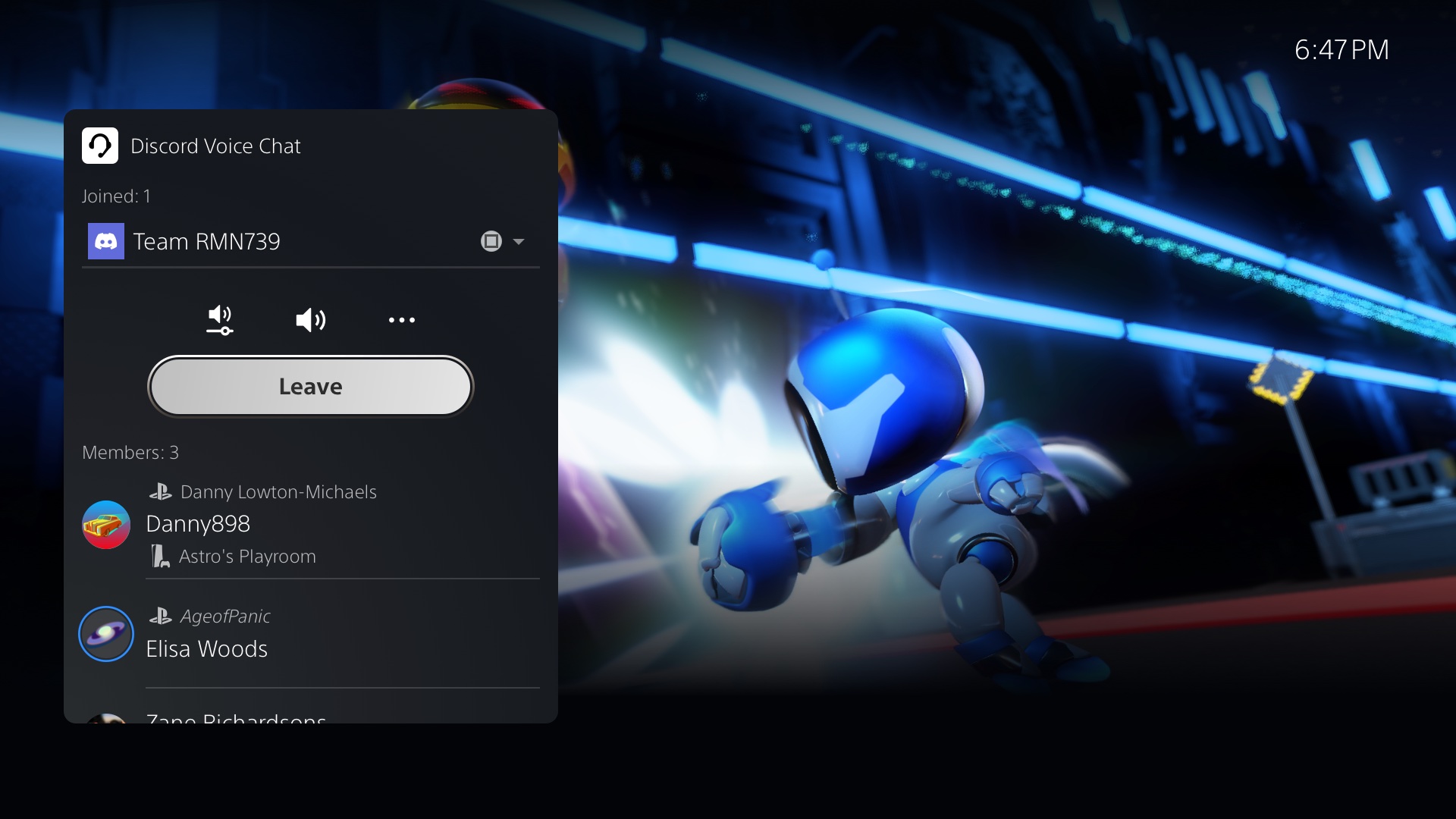  "PlayStation 5 UI screenshot showing Discord voice chat"