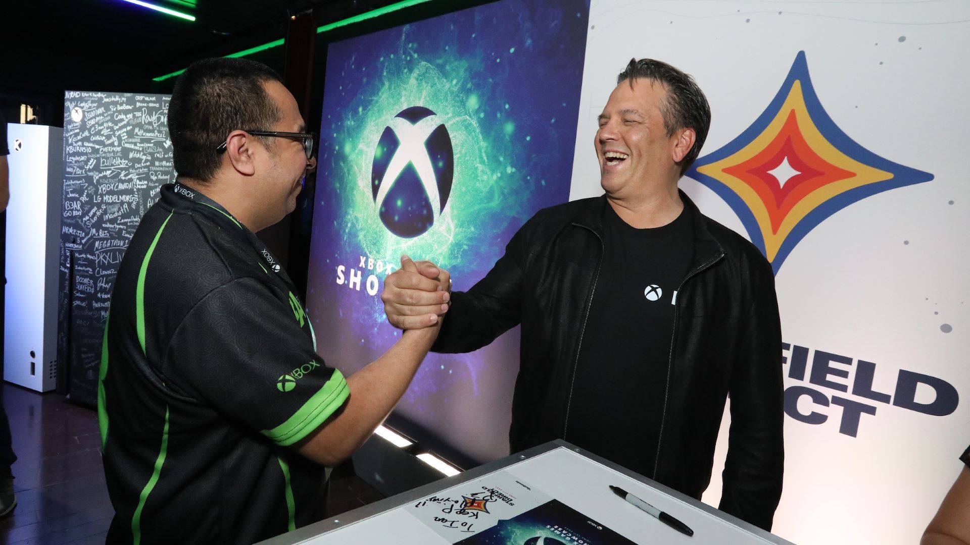 Head of Xbox Phil Spencer meets fans at the Los Angeles FanFest event.