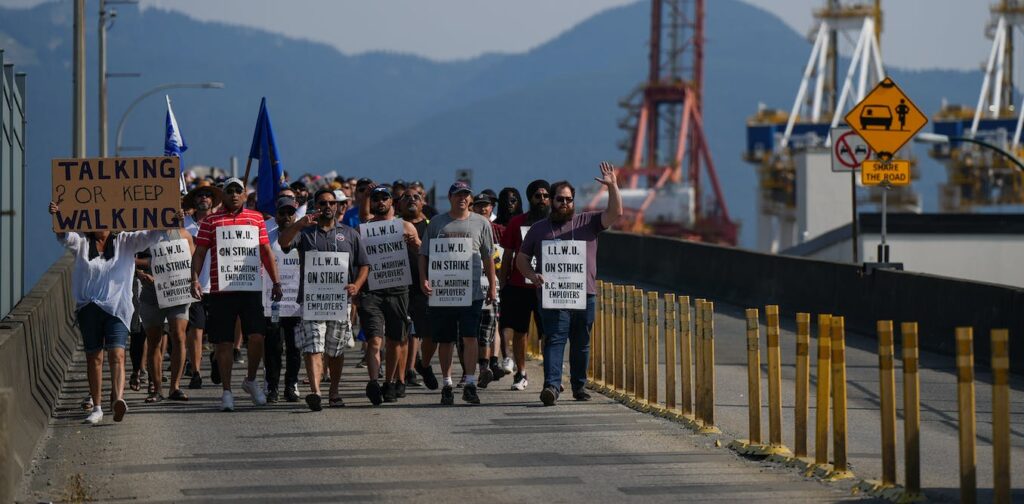 B.C. labour dispute: It's time for an industrial inquiry commission into ports and automation