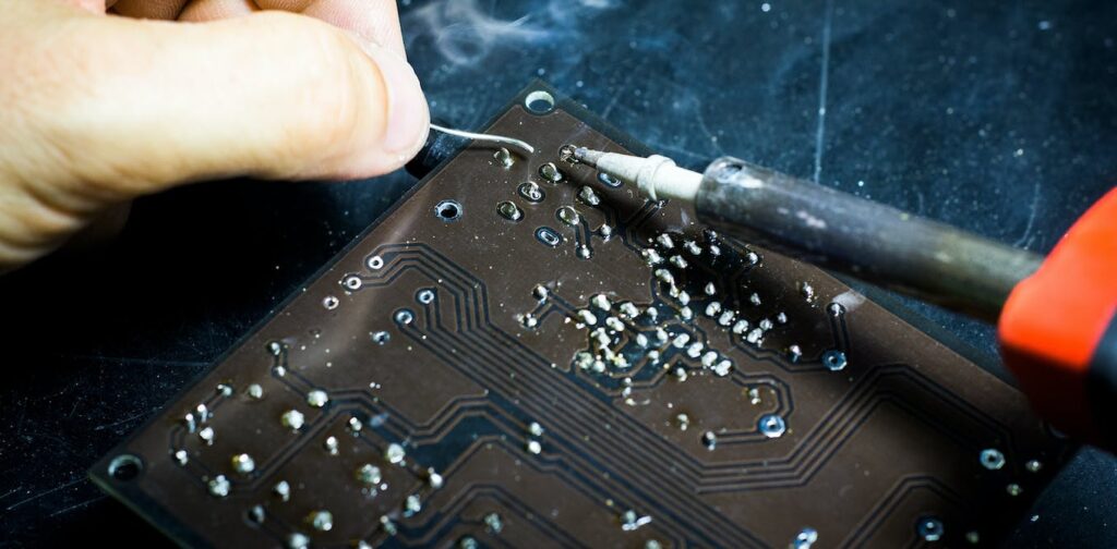 Canada’s Fall Economic Statement signals the ‘right to repair’ your tech devices