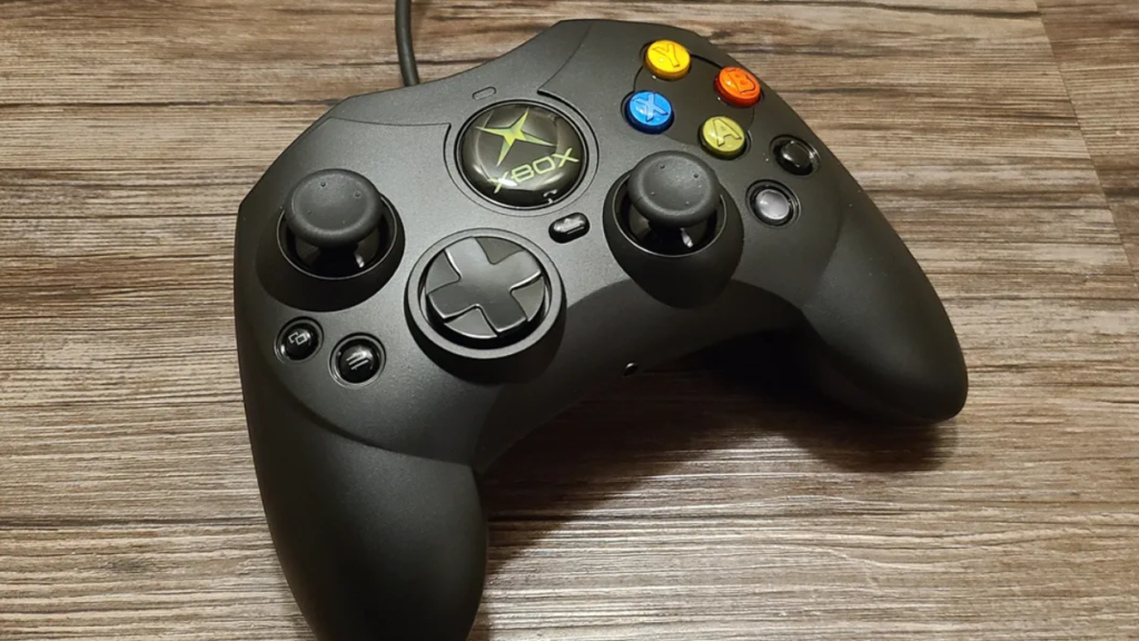 Original Xbox's Controller S Remade as a Modern Gamepad Called the DuchesS