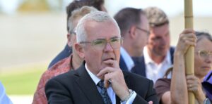 Politics With Michelle Grattan: Andrew Wilkie says government ‘scared stiff’ of gambling companies